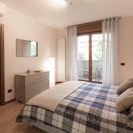 Easy Welcome Casa Rosada Apartment Nova Milanese Екстериор снимка